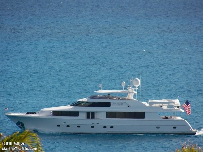 Yacht FREEDOM, Kha Shing Enterprises Co - Hargrave | CHARTERWORLD